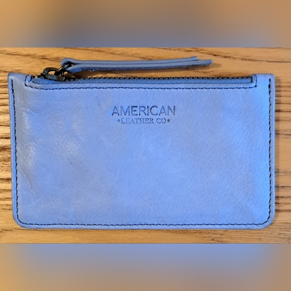 NWOT ALC Grey Blue Soft Leather Casual Everyday Key Card Holder Wallet Bag - Picture 1 of 7